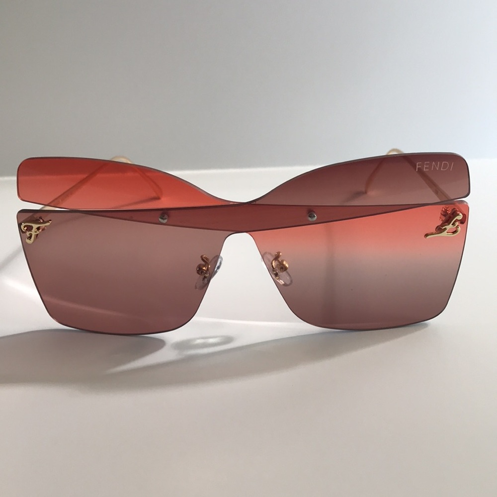 Fendi sunglasses mariposa oversize EUC